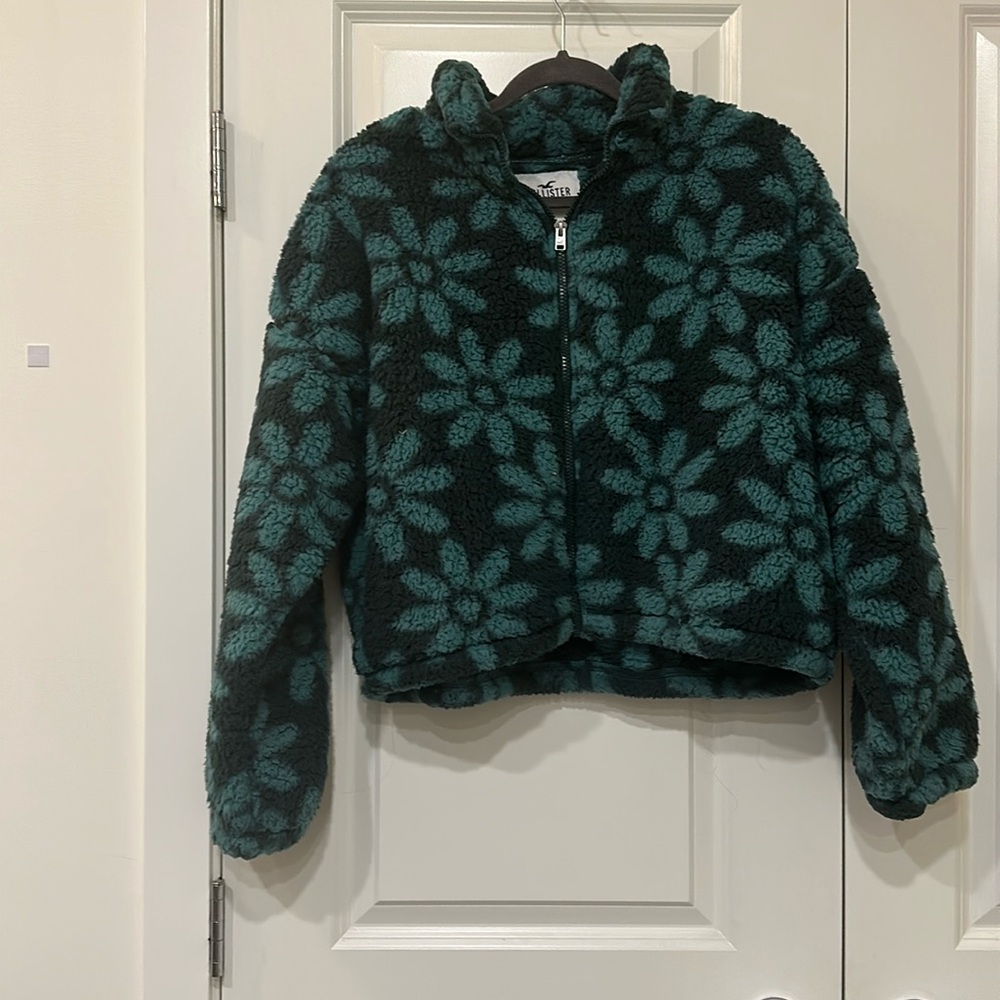 hollister sherpa cropped coat
